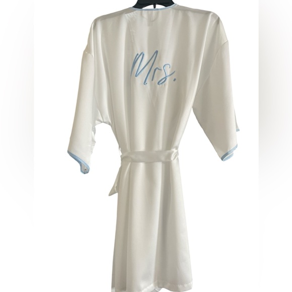 Lilac abd Lilly Other - Brides Lilac+London 2-pc. Mrs. Bride Satin Chemise Wrapper Robe Set Wedding Med